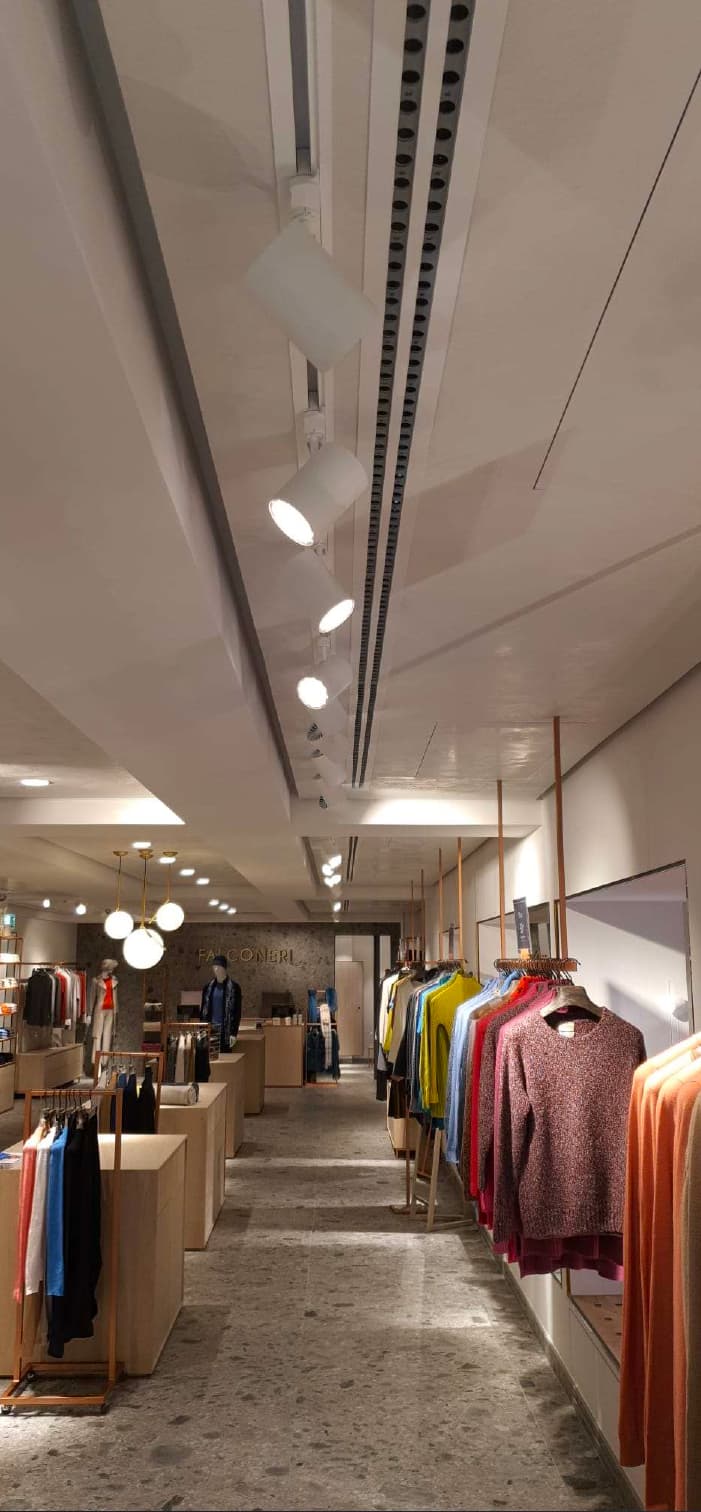 Impianto Calzedonia · Intimissimi · Falconeri, foto 3