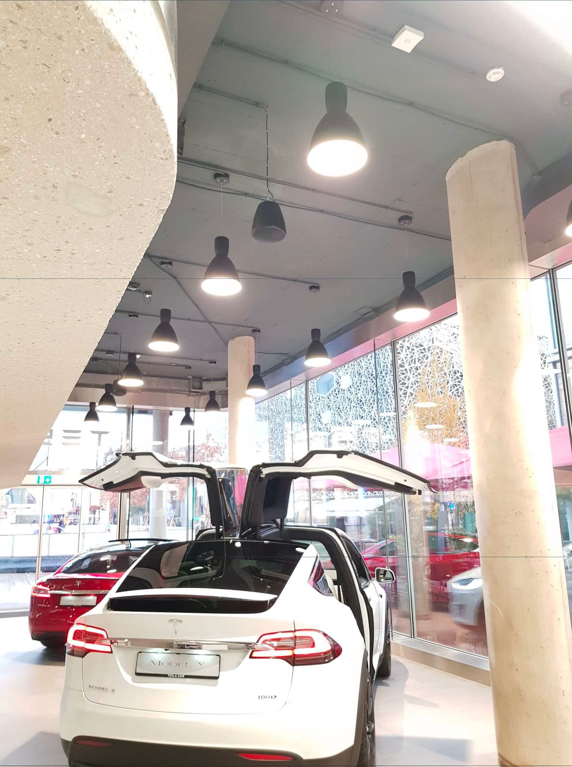 Impianto Tesla, Losanna
